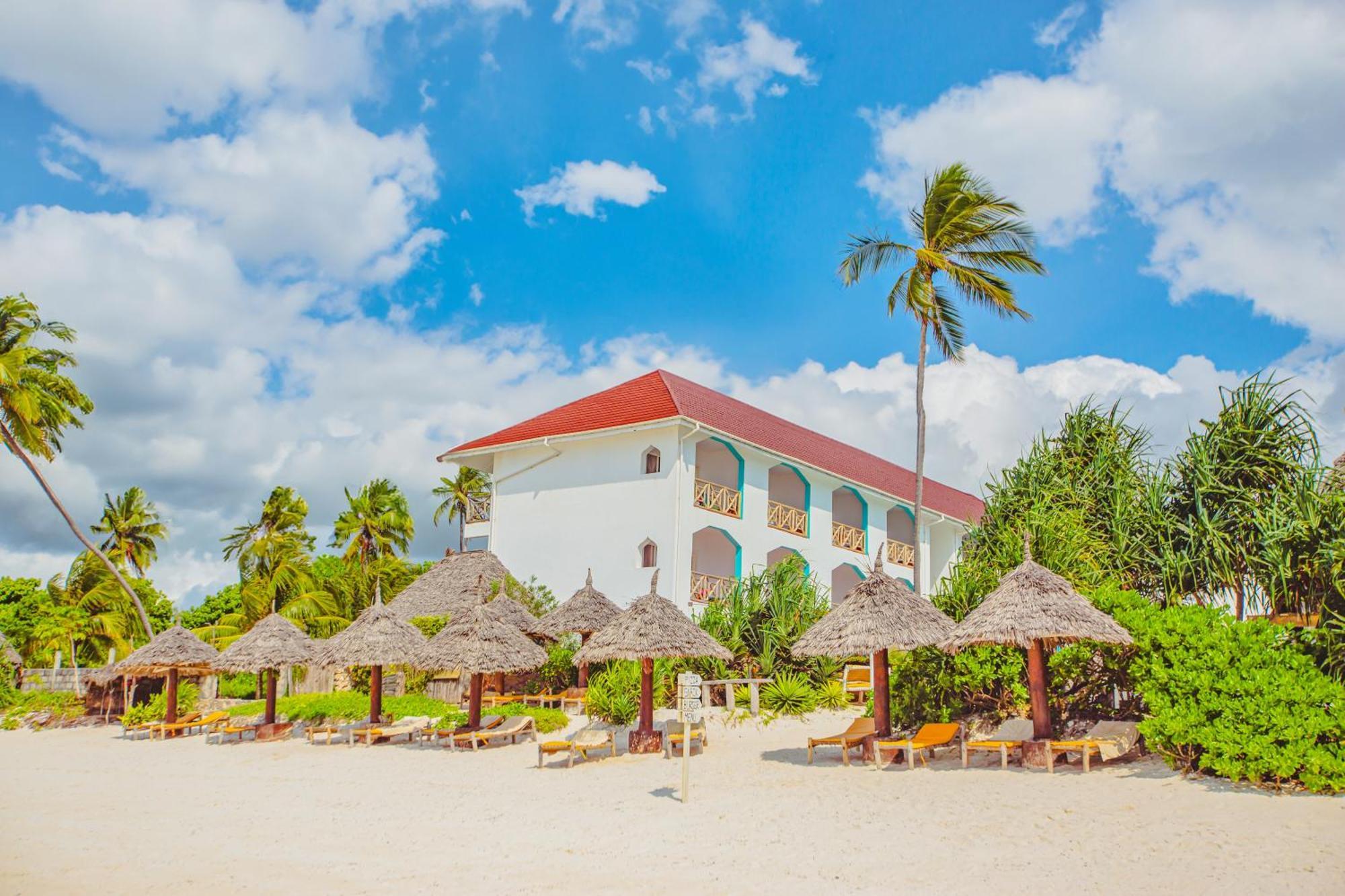 Ahg Sun Bay Mlilile Beach Hotel 马特姆维 外观 照片