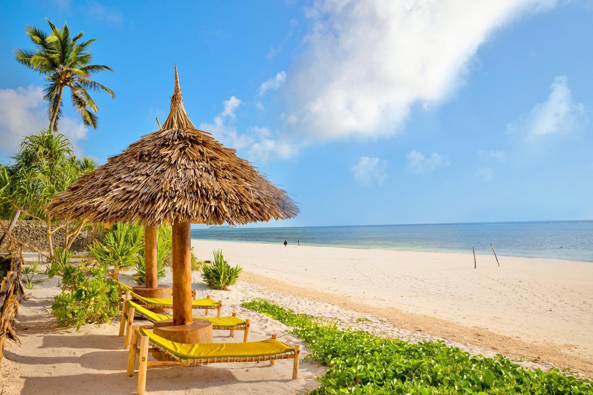 Ahg Sun Bay Mlilile Beach Hotel 马特姆维 外观 照片